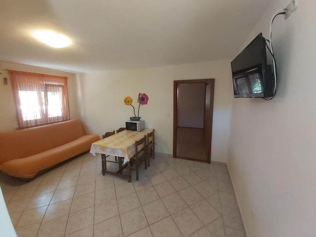 Apartments Elvir Nin Esterno foto